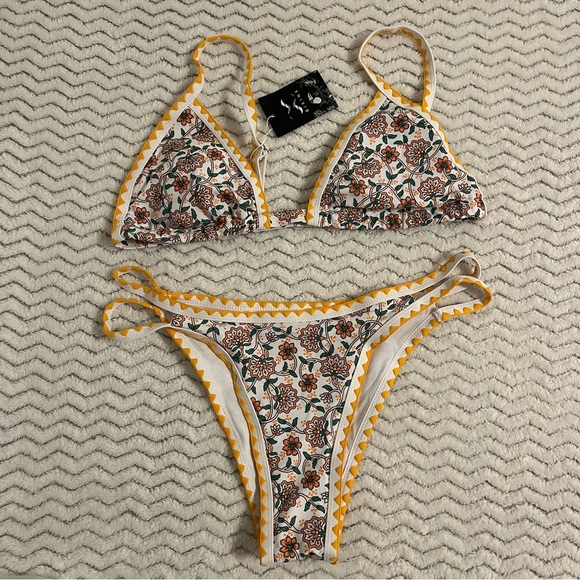 Bikinix Yellow/Floral Multicolor Padded Top Triangle Micro Bikini Set Sz L - Picture 2 of 7